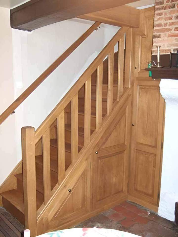 Escaliers et portails bois sur mesure